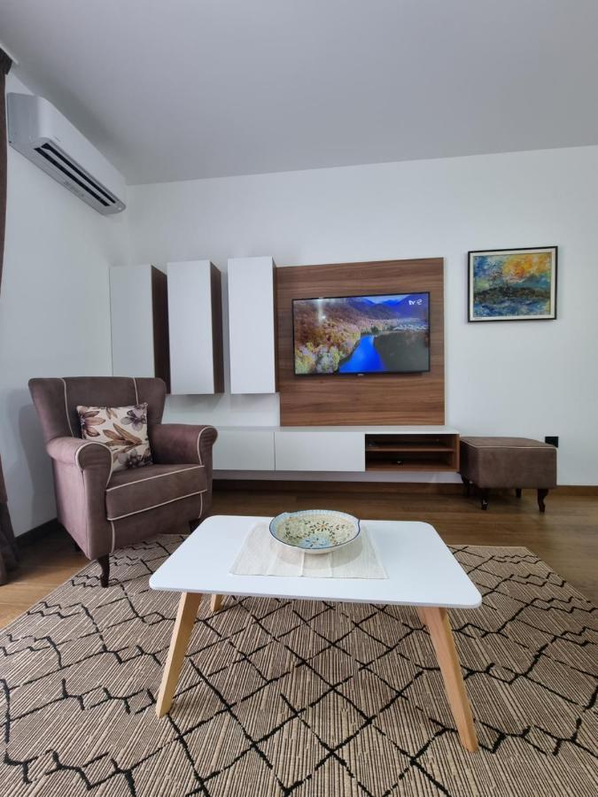 Fantastic New Centre Apartment Podgorica Luaran gambar