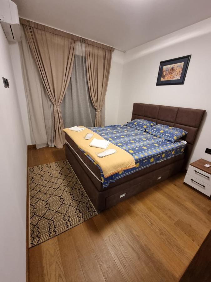 Fantastic New Centre Apartment Podgorica Luaran gambar