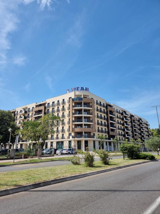 Fantastic New Centre Apartment Podgorica Luaran gambar