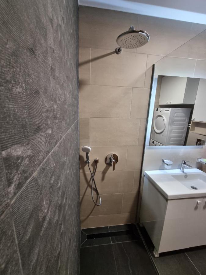 Fantastic New Centre Apartment Podgorica Luaran gambar