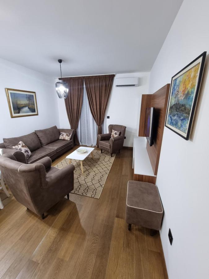 Fantastic New Centre Apartment Podgorica Luaran gambar
